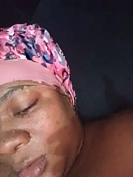 CocoBootyyy online show from May 15, 2026, 5:09 pm