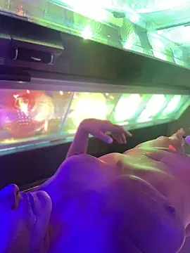 Snapshot of vixendoll87 chatting on February 12, 2025, 1:09 am vixendoll87 online show from February 12, 2025, 1:09 am