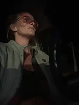 Snapshot of vixendoll87 chatting on March 7, 2025, 1:20 am vixendoll87 online show from March 7, 2025, 1:20 am