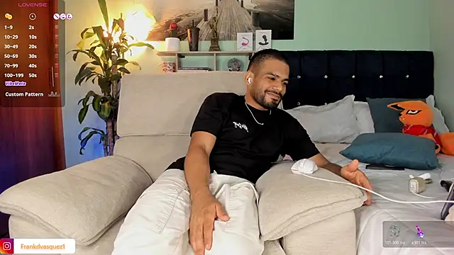 Snapshot of Neganhot_ chatting on February 12, 2026, 11:55 pm Neganhot online show from February 12, 2026, 11:55 pm