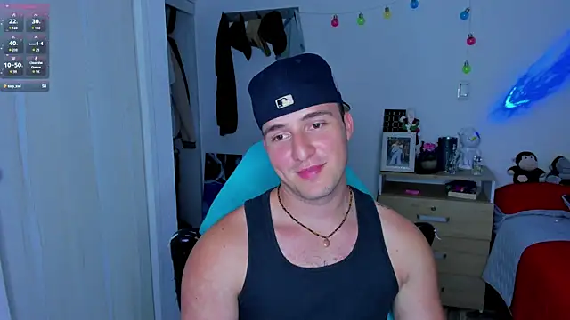 liam oficial02 online show from January 11, 2025, 6:03 am