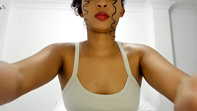 avellanatammy online show from February 3, 2025, 3:09 am