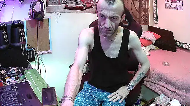 Snapshot of Aktorihann chatting on June 18, 2026, 2:23 am Aktorihann online show from June 18, 2026, 2:23 am