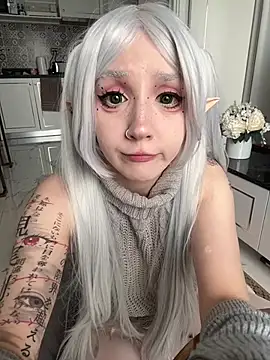 Snapshot of yourcutewaifu chatting on February 8, 2026, 6:06 am yourcutewaifu online show from February 8, 2026, 6:06 am