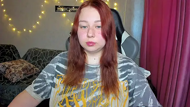 Milafoxxxy online show from September 29, 2025, 9:58 am