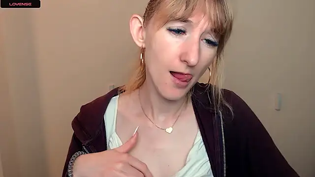 AmandaSell online show from September 10, 2025, 6:57 am