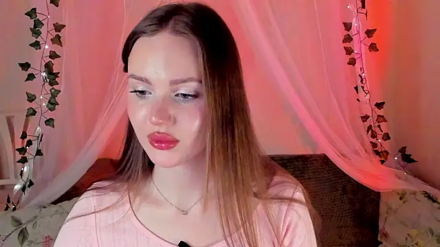 Snapshot of MishkaMe chatting on December 24, 2024, 2:01 pm MishkaMe online show from December 24, 2024, 2:01 pm