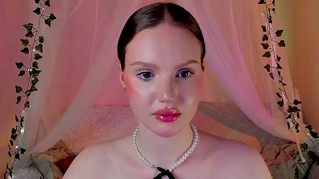 Snapshot of MishkaMe chatting on March 18, 2025, 3:42 pm MishkaMe online show from March 18, 2025, 3:42 pm