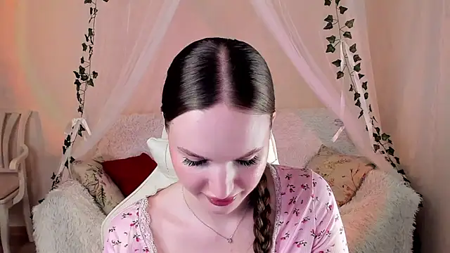 MishkaMe online show from November 20, 2025, 6:51 pm