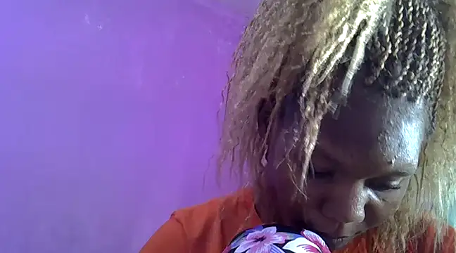 Cute tamara online show from December 14, 2024, 7:51 am