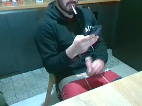 Snapshot of giorgakaci69 chatting on December 9, 2024, 4:12 am giorgakaci69 online show from December 9, 2024, 4:12 am