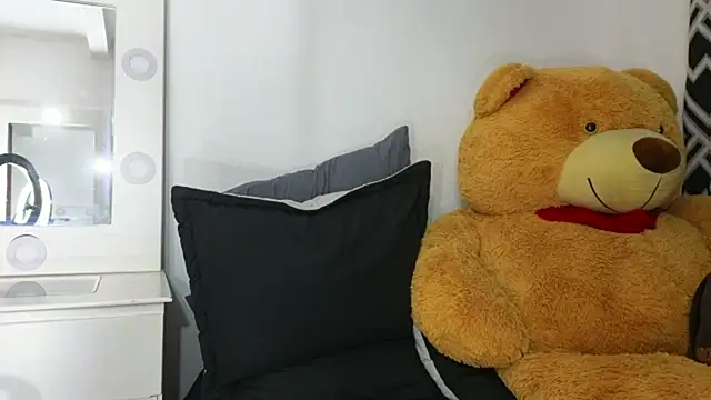 Dj scarlettmorreti online show from February 12, 2025, 1:09 am