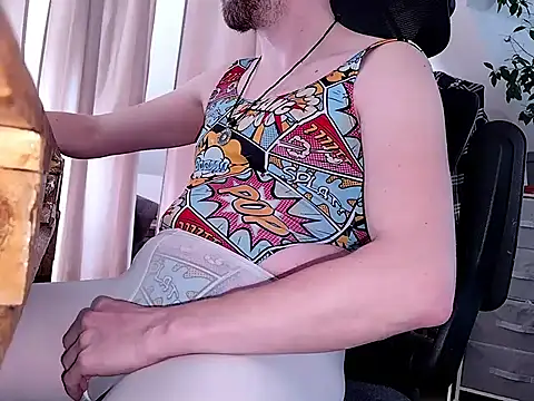 Snapshot of twinkish_90 chatting on February 5, 2026, 12:43 pm twinkish 90 online show from February 5, 2026, 12:43 pm