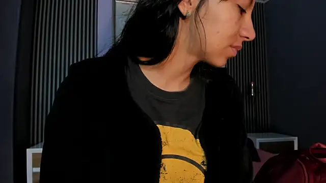 Tamaraakins online show from February 28, 2025, 12:31 pm