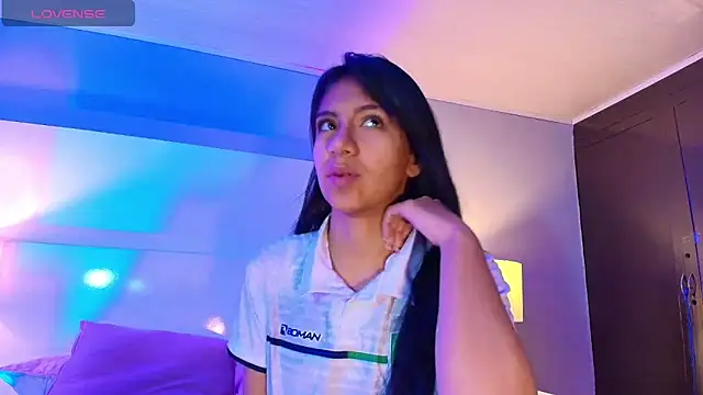 Tamaraakins online show from October 2, 2025, 12:56 pm