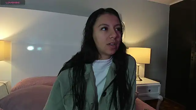 Tamaraakins online show from December 18, 2025, 12:33 pm