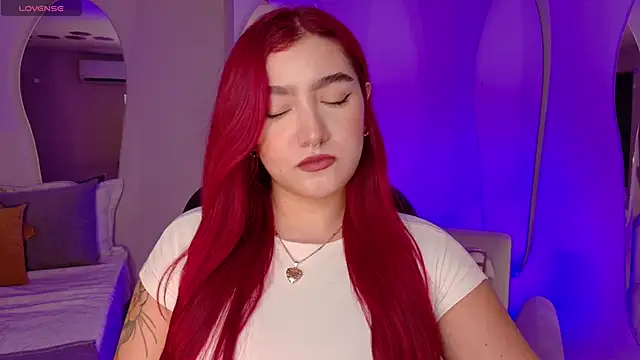 ViolettCastel online show from November 15, 2025, 7:32 pm