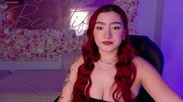 ViolettCastel online show from January 16, 2026, 7:29 pm