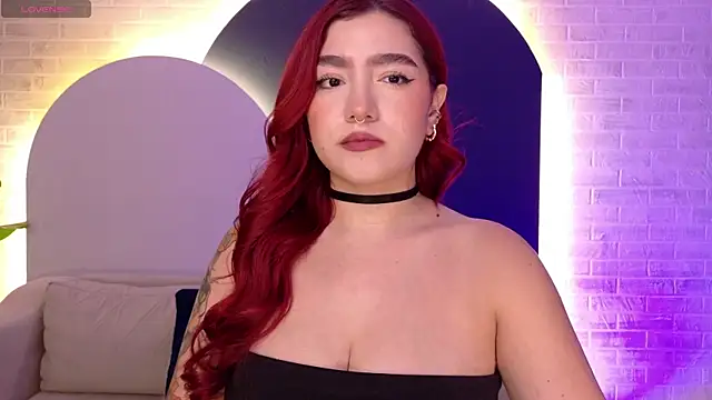 ViolettCastel online show from March 5, 2026, 7:21 pm