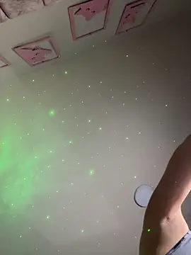 Kimmymadison- online show from November 12, 2025, 9:03 pm