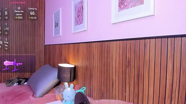 lola clit online show from March 6, 2025, 2:40 pm