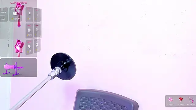 lola clit online show from November 9, 2025, 12:03 pm