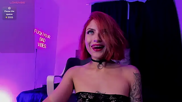 VictoriaRosse  online show from October 8, 2025, 12:08 am