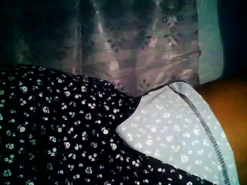 Snapshot of Sweetrata_ chatting on November 8, 2025, 8:07 pm Sweetrata online show from November 8, 2025, 8:07 pm