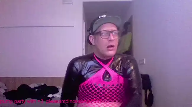 Bigthroaterboy online show from March 7, 2025, 10:02 am