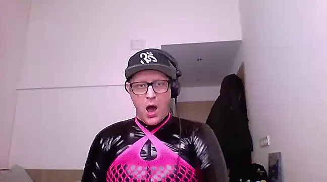 Bigthroaterboy online show from March 21, 2025, 10:17 am