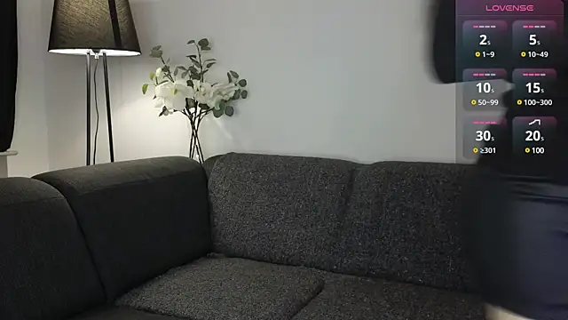 Sara Tranquil online show from January 11, 2025, 4:57 pm