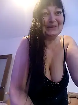 Snapshot of Women-pleasures chatting on December 29, 2024, 7:22 pm Women-pleasures online show from December 29, 2024, 7:22 pm