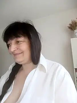 Snapshot of Women-pleasures chatting on December 1, 2025, 10:09 am Women-pleasures online show from December 1, 2025, 10:09 am