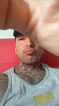 BigboyGirsbig online show from April 19, 2026, 6:10 pm