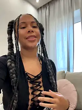 HaileyDiana online show from December 18, 2025, 11:16 am