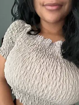 HaileyDiana online show from February 21, 2026, 12:50 pm