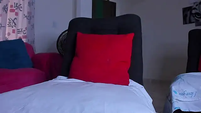 kerlysmith 24 online show from September 25, 2025, 8:45 pm