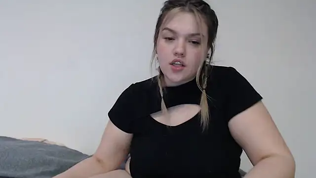 Snapshot of AnitaWillias chatting on February 22, 2025, 11:03 pm AnitaWillias online show from February 22, 2025, 11:03 pm