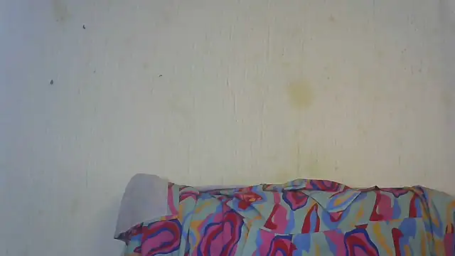 Snapshot of NippleMilkXx chatting on December 5, 2024, 11:05 am NippleMilkXx online show from December 5, 2024, 11:05 am