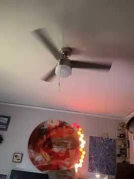 trash4cash online show from February 2, 2025, 3:28 pm