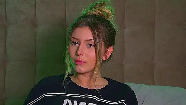 LiliaBianka online show from March 11, 2025, 3:34 pm