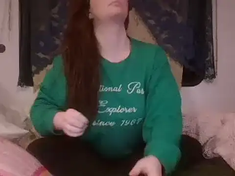 emerieskye20 online show from January 25, 2025, 4:23 am