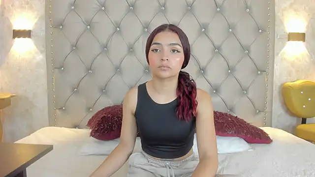 leigh-angels online show from March 3, 2025, 9:05 pm