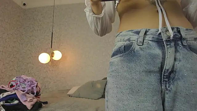 leigh-angels online show from February 2, 2026, 9:46 pm