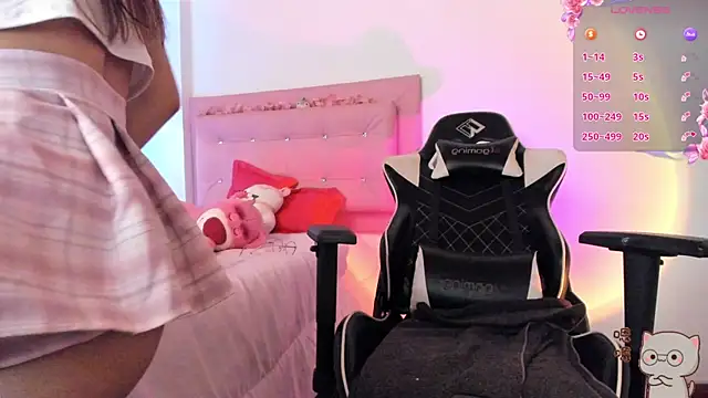 little jade online show from September 16, 2025, 3:35 pm