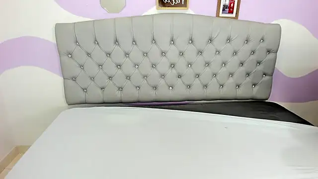 Snapshot of BRIYITHMENA chatting on March 7, 2025, 12:01 pm BRIYITHMENA online show from March 7, 2025, 12:01 pm