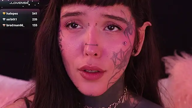 Snapshot of SylveonFox chatting on February 26, 2025, 1:11 am SylveonFox online show from February 26, 2025, 1:11 am