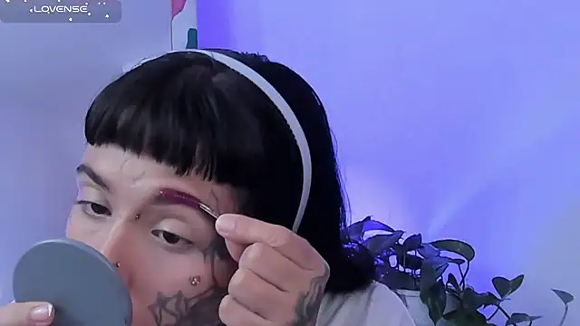 Snapshot of SylveonFox chatting on March 17, 2025, 8:09 pm SylveonFox online show from March 17, 2025, 8:09 pm