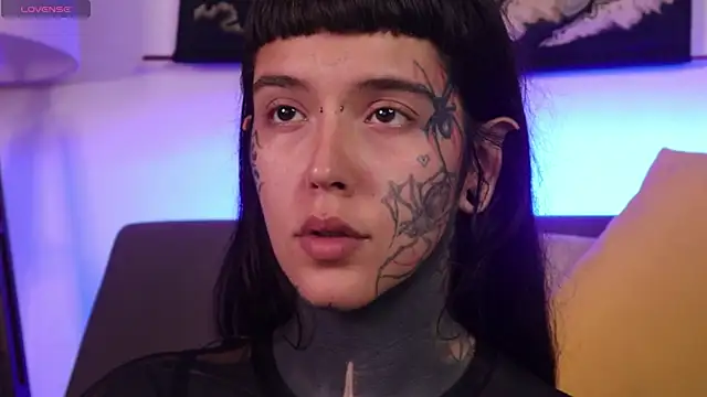 Snapshot of SylveonFox chatting on September 17, 2025, 3:52 am SylveonFox online show from September 17, 2025, 3:52 am