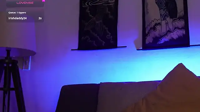 Snapshot of SylveonFox chatting on October 5, 2025, 10:07 pm SylveonFox online show from October 5, 2025, 10:07 pm